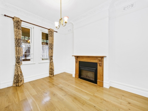 16 Stanley Street, Stanmore