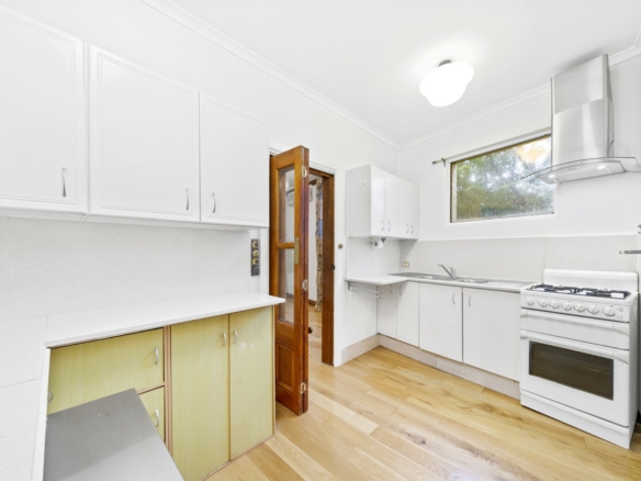 16 Stanley Street, Stanmore