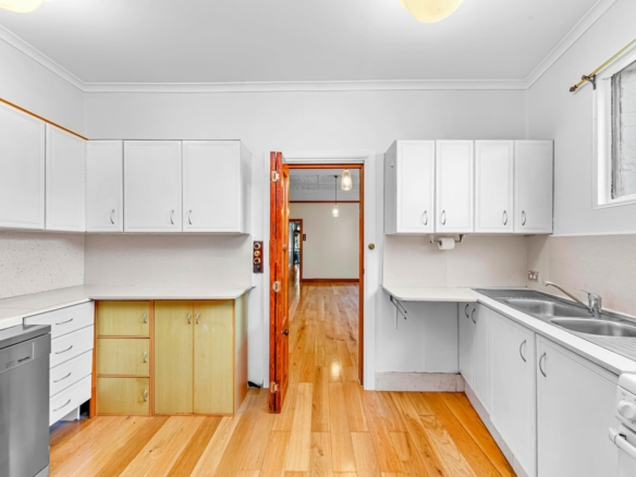 16 Stanley Street, Stanmore
